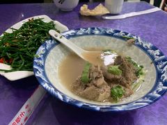 -穆豪麦蒸碗羊羔肉