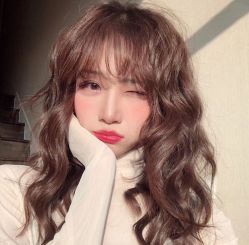 -变画·发型STUDIO