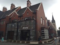 -钟书阁(松江泰晤士小镇店)