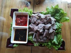 手扒肉-牧人嘎查蒙餐(富强路店)