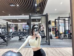 -黄金时代游泳健身云畔会所(绿地中心双子塔店)