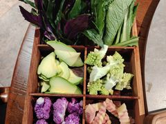 -花菇朵·云山雀 ll 野生菌锅·野果酸汤·精品滇菜(万柳店)