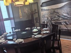-东口码头·烧鸽子·鱼头泡饼·地方菜(金鹰悦城店)