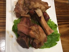 -雪乡阁东北农家菜(颛桥约好休闲街店)