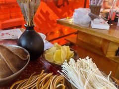 -赵美丽·重庆社区火锅·直营店(火车东站·中豪国际店)