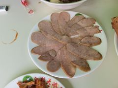 香肠-白鹤大冷面