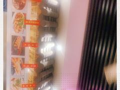 -爆炸头阿姨小四川正宗川味小吃(无任何分店)