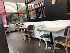 大堂-必胜客(武汉欢乐谷店)