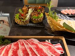 -湊湊火锅·茶憩(杭州湖滨银泰in77店)