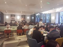 -港丽餐厅(高德置地店)