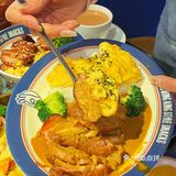 分量挺大的，上面铺了一层可以拉丝的芝士