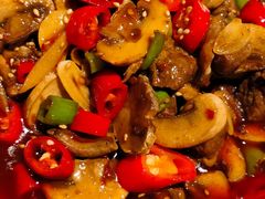 口蘑烧牛肉-梧桐树下(云锦世家店)