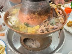 -一口猪海鲜浑锅·东北家常菜