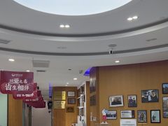 -雅悦齿科(顾村公园店)