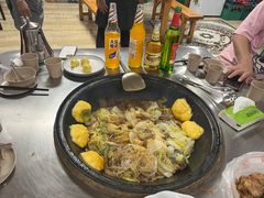 -粘豆包柴火铁锅炖