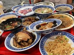-蓝田九大碗民俗食府(蓝田店)