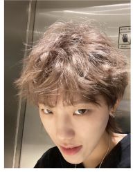 -HAIR HERE造型