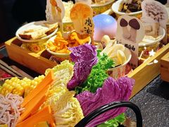 当季时令鲜花蔬菜拼盘-菌自由丨野生菌火锅特色庭院餐厅(丽江古城店)