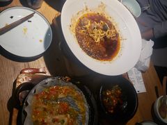 -九锅一堂酸菜鱼(万达广场店)
