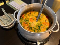 泰式冬阴功虾汤-大头虾越式风味餐厅(光明广场店)