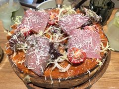 -Dragon Pizza•圆脸龙披萨·牛排餐厅