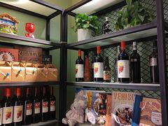 零售区-瑞食酒馆 La Taverne Suisse