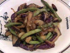 茄子爱豆角-国人川菜(李家村建东街店)