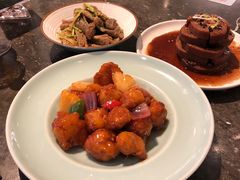 菠萝什果咕噜肉-港丽餐厅(高德置地店)