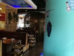 -三人行骨头王火锅(长寿店)