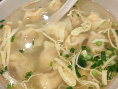 鲜肉小馄饨-东泰祥生煎馆(陕西南路店)