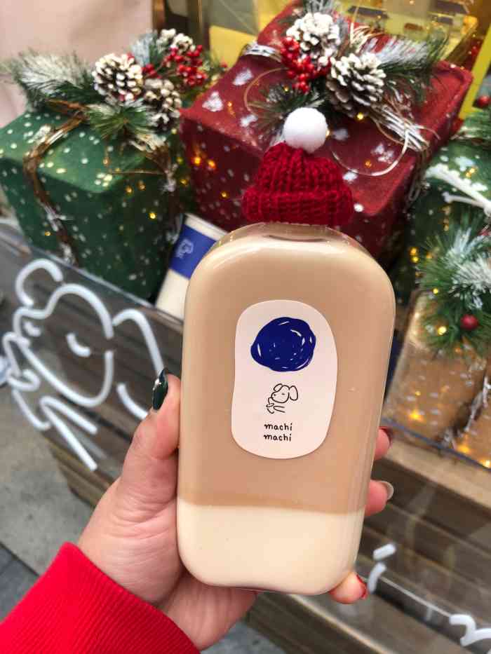 麦吉machi machi(外滩店"终于在人流退潮之余安排上了冬日第一杯j.