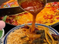 -热火朝天鲜切牛肉火锅(南强街巷店)