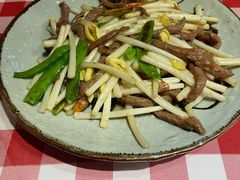 花生苗炒牛柳-龙桥私厨·姜花菊花过桥鱼·顺德菜(容桂店)