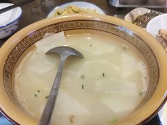 -富正毅三下锅·湘西韵味(天门山索道店)