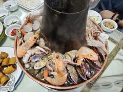 -一口猪海鲜浑锅·东北家常菜