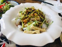 -壹阁胡羊焖饼(特色小吃街店)