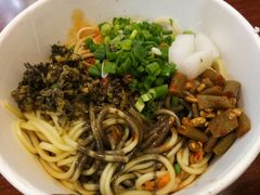 黑芝麻全料热干面-蔡林记(胭脂路店)