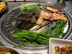 五花肉-韩聚屋韩国烤肉餐厅(新北万达店)