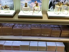 -日上免税店(三径路t3店)