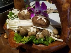 -捞神煲汤火锅(湖滨商业街店)