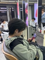 -藤野造型烫发染发