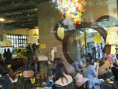 -莓园冰淇淋店