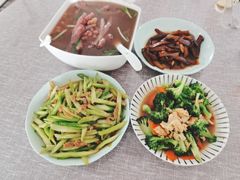 -爱的果实月嫂育婴师(世纪东方店)