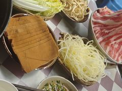 -赵美丽·重庆社区火锅·直营店(火车东站·中豪国际店)