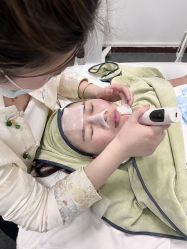 -凡碧诗毛孔清洁收细