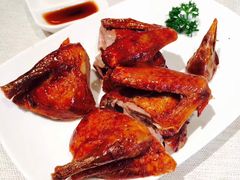 脆皮烧乳鸽-御宝轩(益丰·外滩源店)