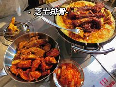 原味炸鸡和酱油鸡双拼-MI WU FACTORY米屋美食工厂餐厅(绿地店)