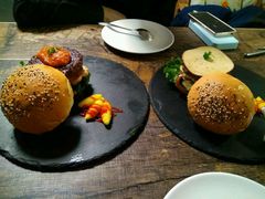 -HIGH FIVE哈福手工汉堡(桂林路店)