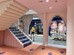 -奈尔宝家庭中心·亲子餐厅(鄞州万达店)