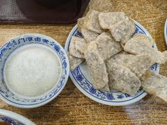 老北京炸灌肠-门框胡同百年卤煮(新街口店)